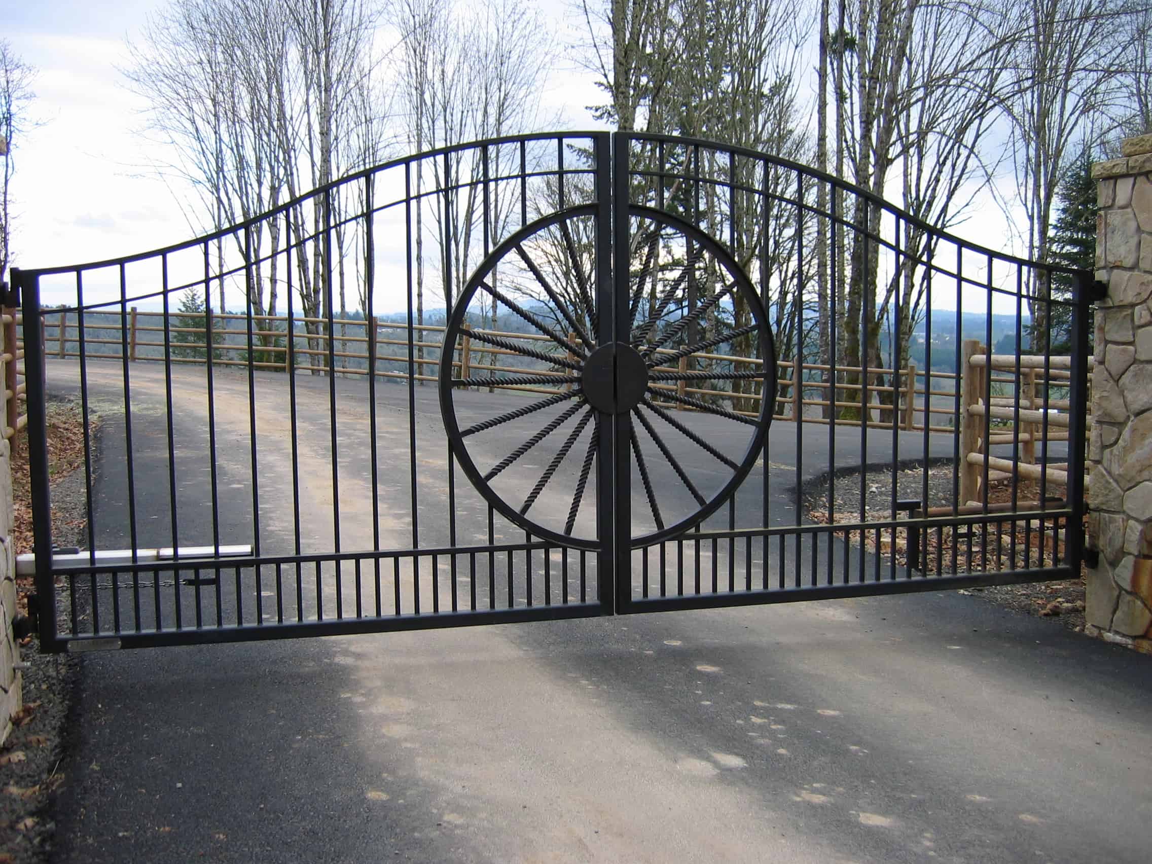Western Custom Driveway Gate